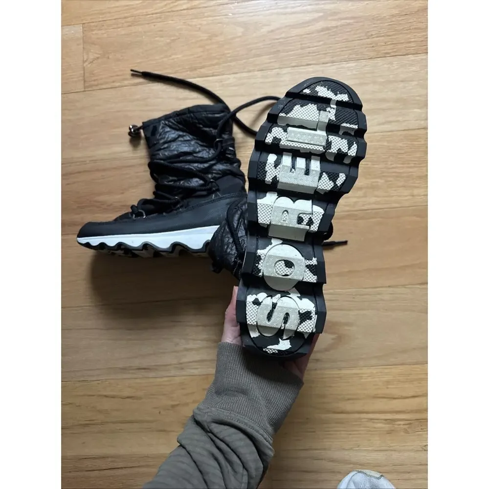 Sorel Black/ White Puffy Fleece Lined Snow Boot Womens Size 9 - Picture 3 of 5